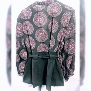 Signature by Larry Levine Tops - Larry Levine Blouse • Tie Waist Button Signature by Larry Levine Tops - Larry Levine Blouse • Tie Waist Button